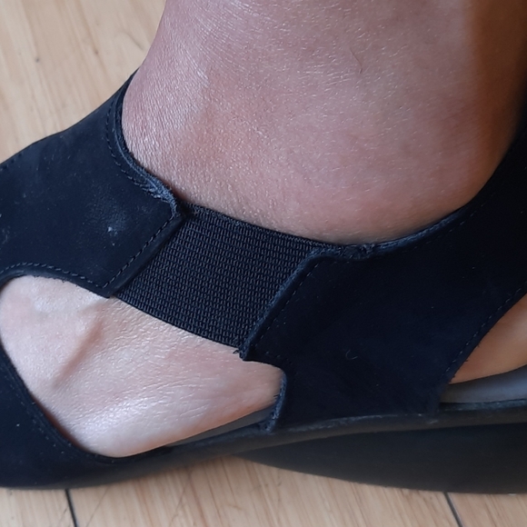 Arche Black Sandals. Sz. 7.5 US - Picture 2 of 11